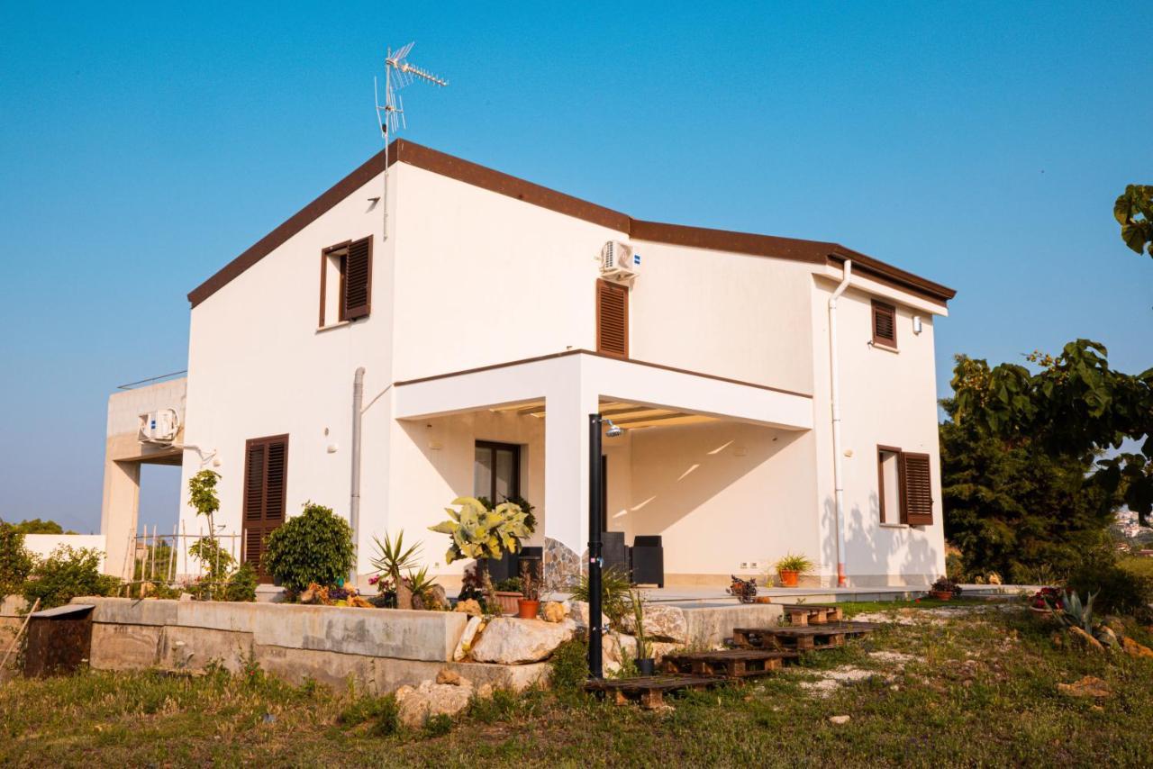 Villa Arianna, Il Piacere Di Vivere Nella Natura. Алкамо Екстериор снимка